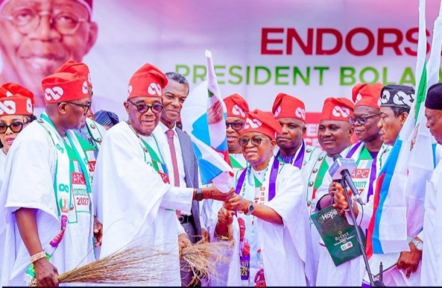 Osun: Sen. Fadahunsi, Four Other National Assembly Members Defect to APC